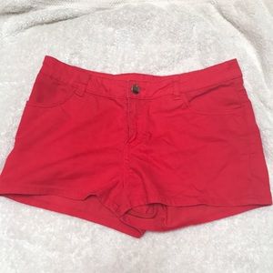 Red shorts H&M